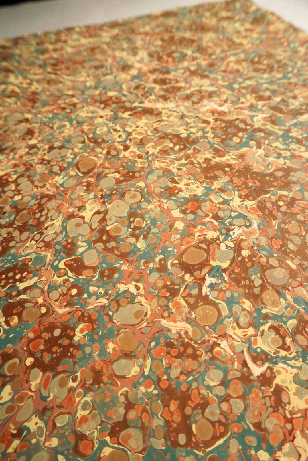 ORIGINAL MARBLED PAPERS | Svartbrun