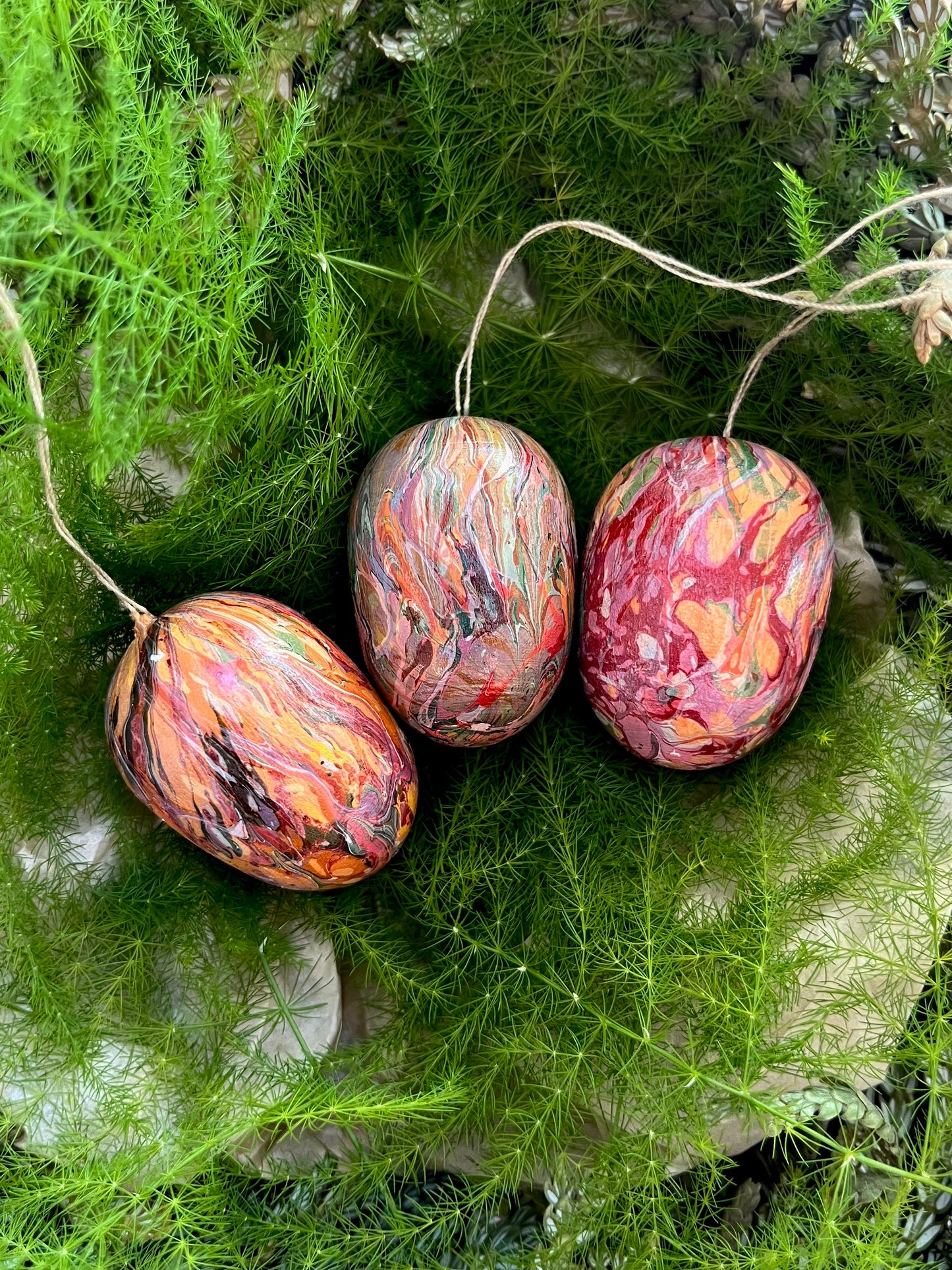 MARBLED WOODEN EGGS