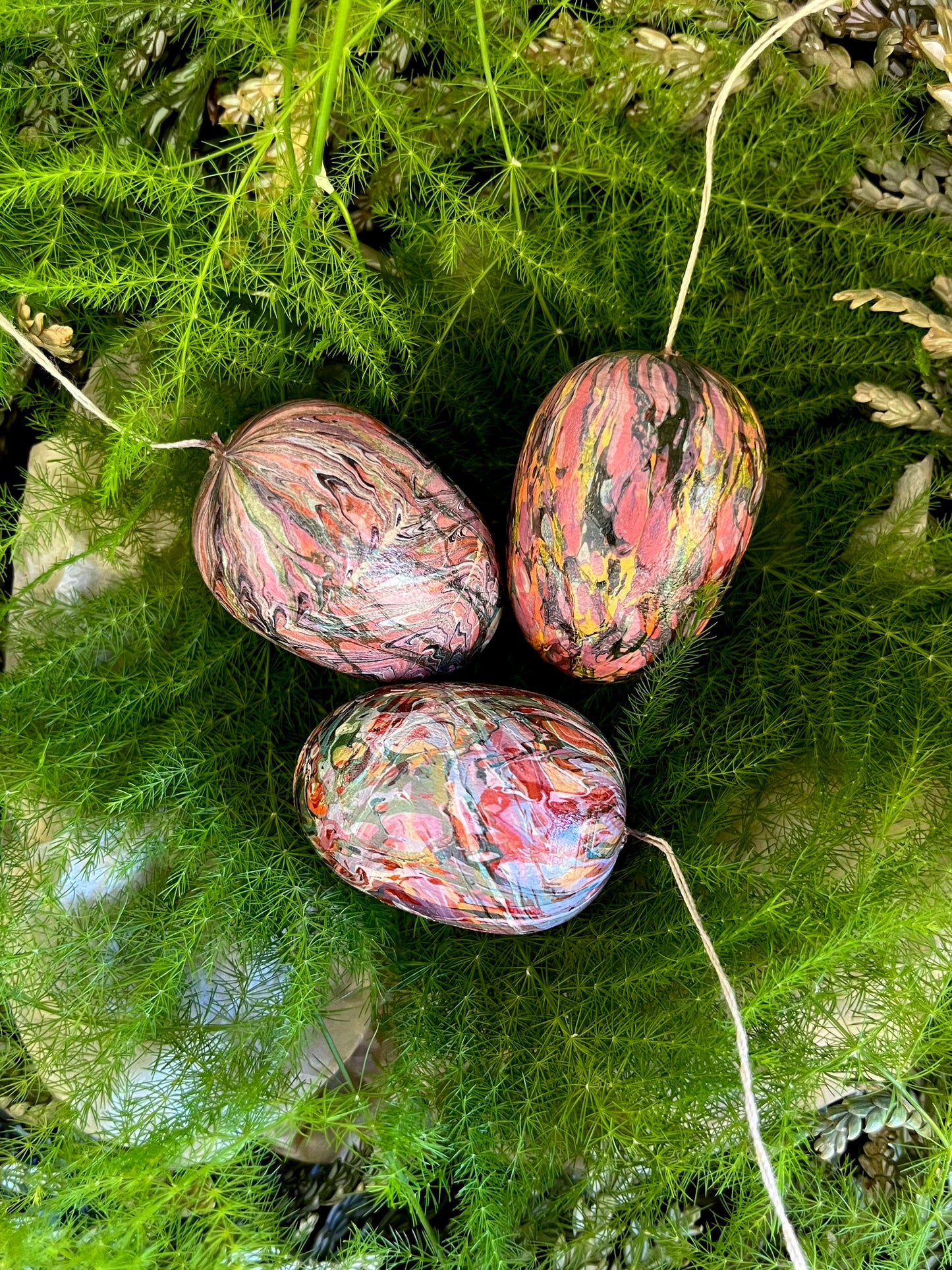 MARBLED WOODEN EGGS