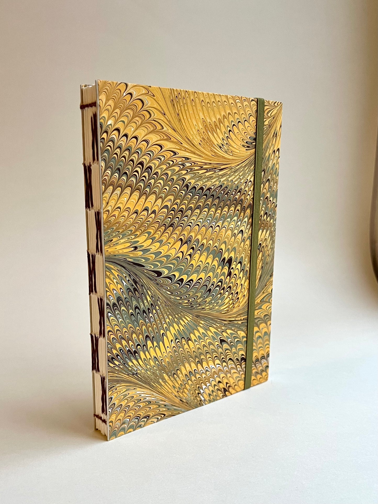 SVARTBRUN CLASSIC NOTEBOOK | marbled | A6+