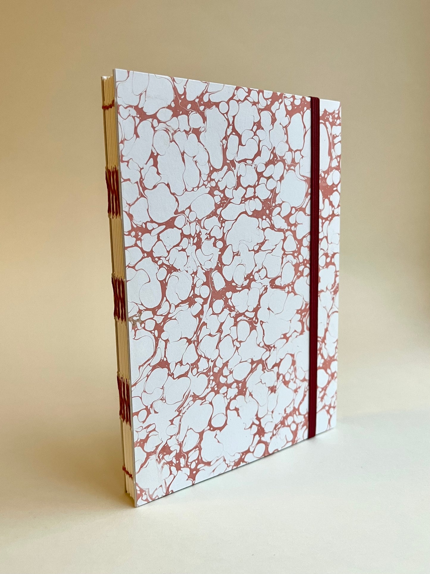 SVARTBRUN CLASSIC NOTEBOOK | marbled | A6+