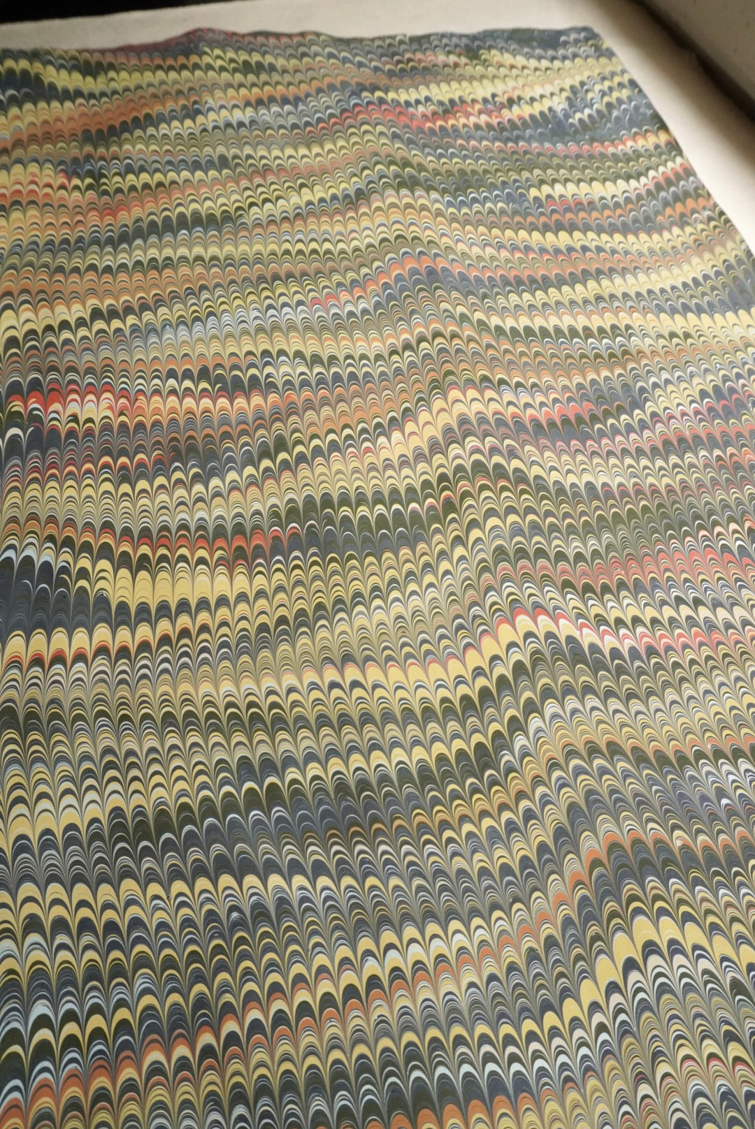 ORIGINAL MARBLED PAPERS | Svartbrun