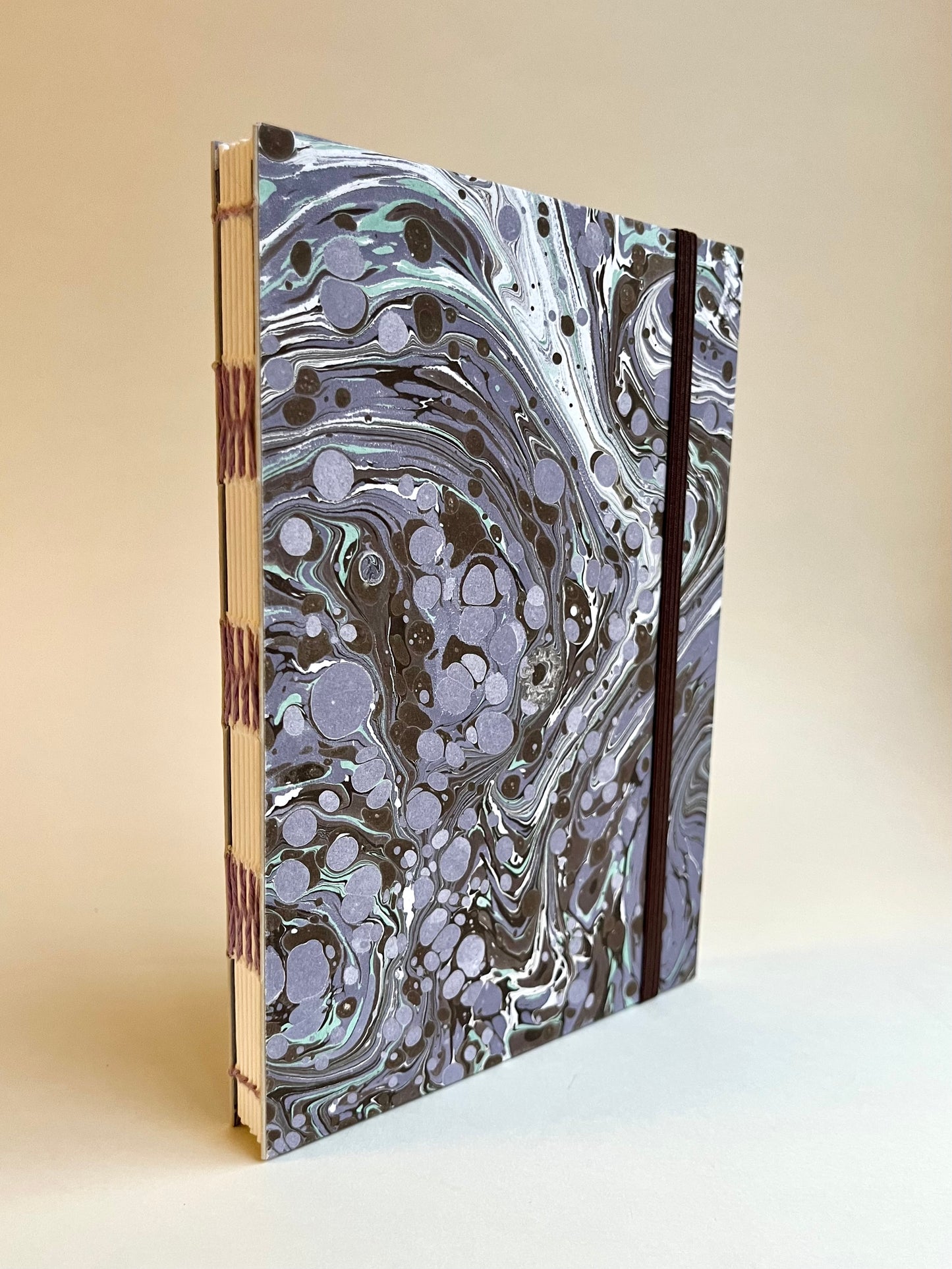 SVARTBRUN CLASSIC NOTEBOOK | marbled | A6+