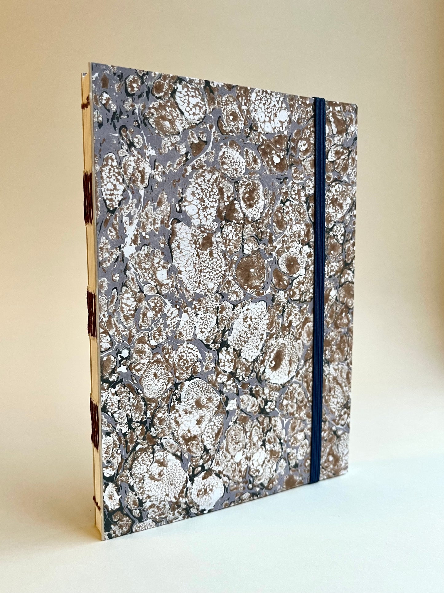 SVARTBRUN CLASSIC NOTEBOOK | marbled | A6+