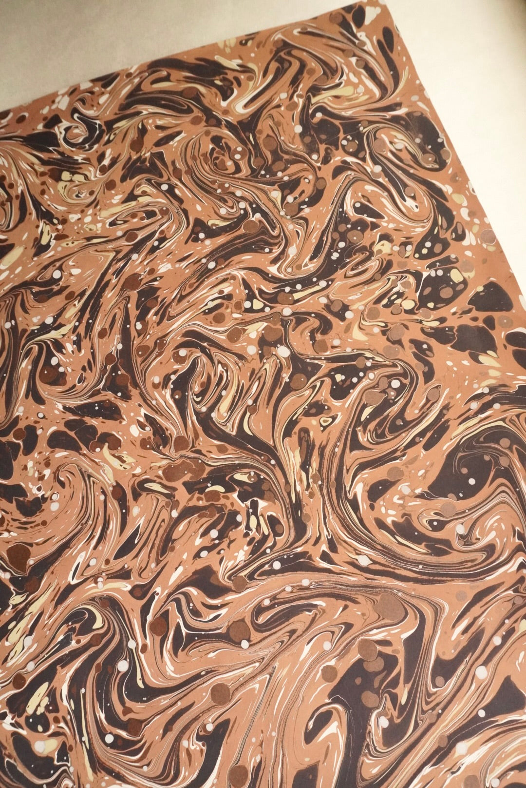 ORIGINAL MARBLED PAPERS | Svartbrun