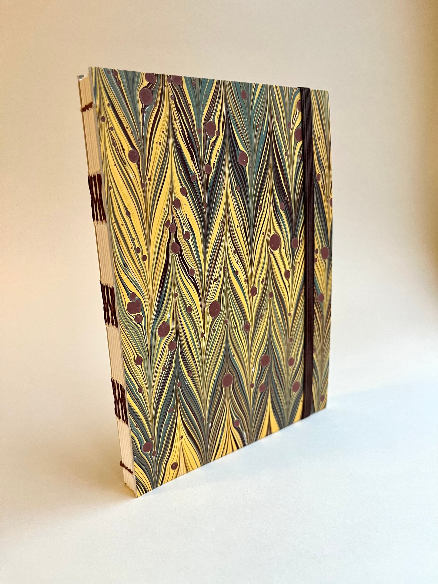 SVARTBRUN CLASSIC NOTEBOOK | marbled | A6+