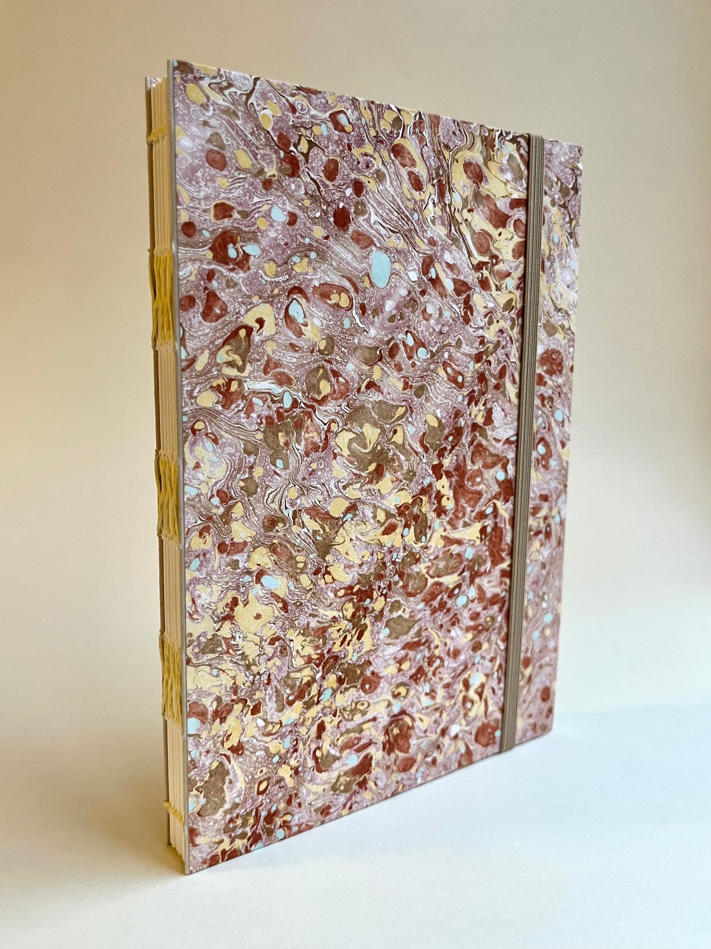 SVARTBRUN CLASSIC NOTEBOOK | marbled | A6+