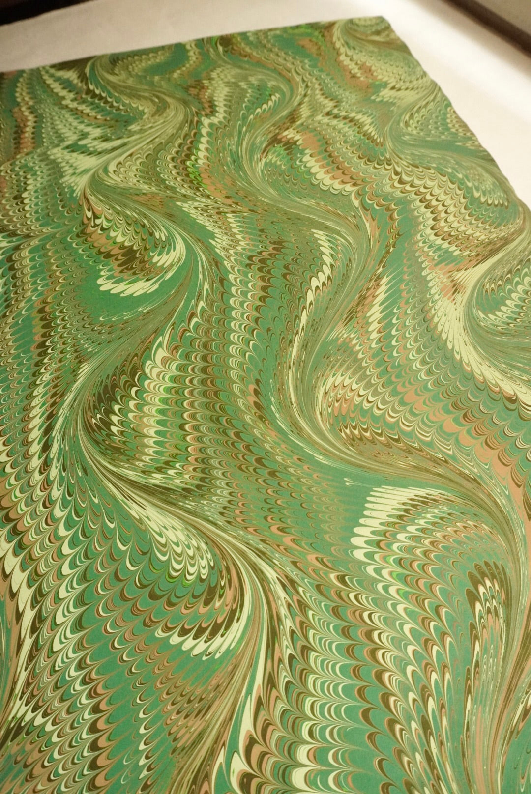 ORIGINAL MARBLED PAPERS | Svartbrun