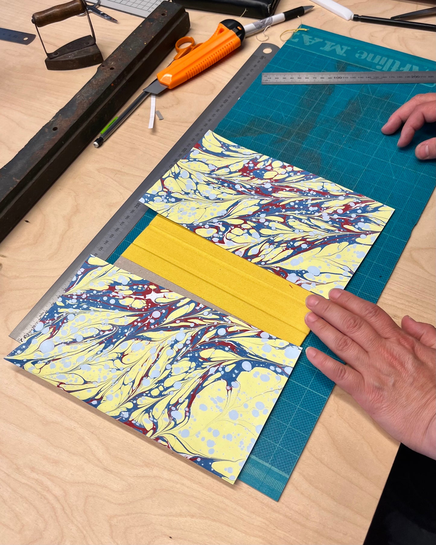 MARMORERING & BOKBINDERI | gör din egen marmorerade bok | 8 & 14 mars