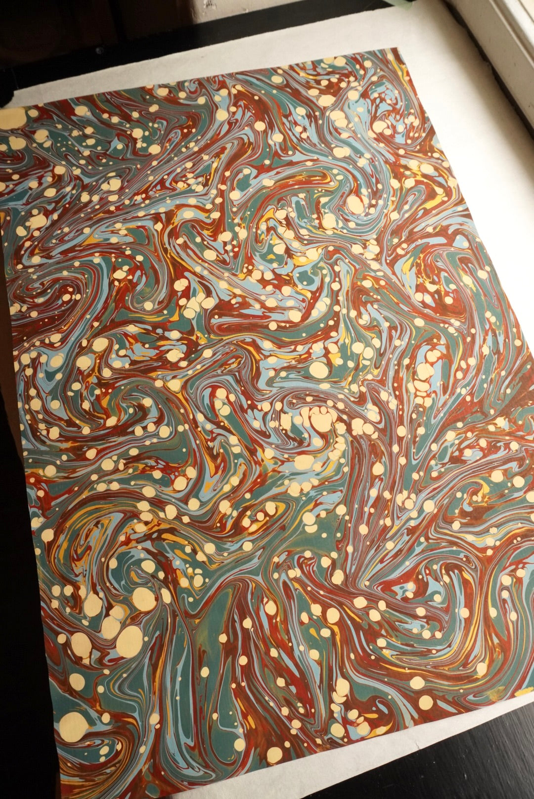 ORIGINAL MARBLED PAPERS | Svartbrun